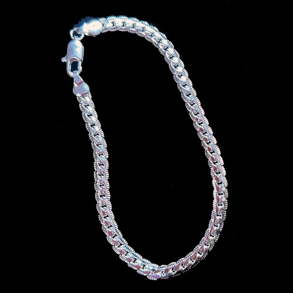 Silver Plate Chain Flat Side Bracelet 8" 925 Stamped Pretty Delicate NWOT - Picture 3 of 13